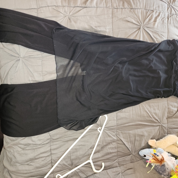 Jumpsuits - Picture 4 of 7